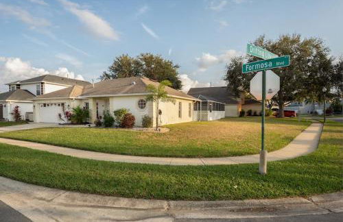 New Listing Pool and Game Room 4BR - Foto 41