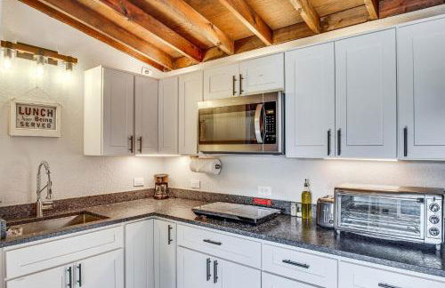 Ocean-View Oregon Coast Vacation Rental with Deck - Foto 12