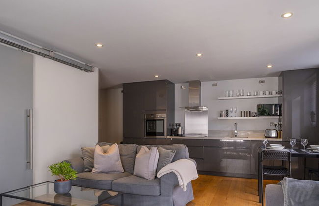 Modern Luxury Apartment In The Heart of Henley - Foto 8