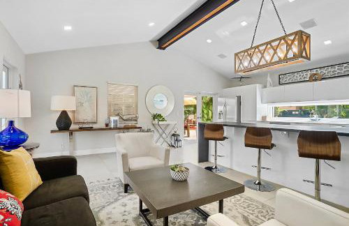 Breathtaking Pool Home and Backyard by Wilton Mnrs - Foto 3