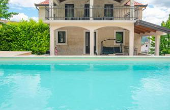 Stone house with 4 bedrooms and beautiful view - Foto 2