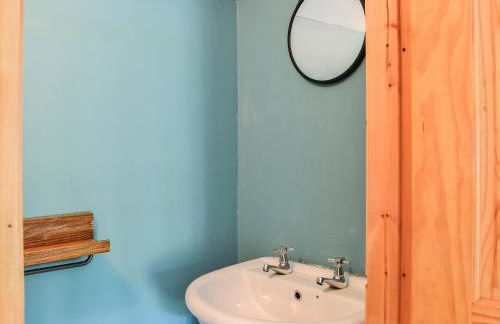 West Lanegate Farmhouse - Photo 18