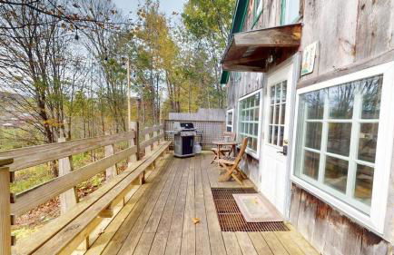 Pond View Cabin Brought to you by GetAway Vacations - Photo 21