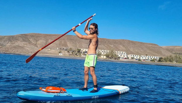 Remando frente a las costas de La Lajita