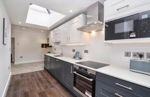 The Old Hotel - Photo 50