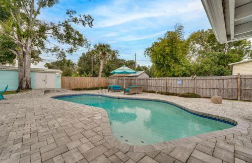 Family Home with Private Pool 24 Mi to Disney! - Foto 30