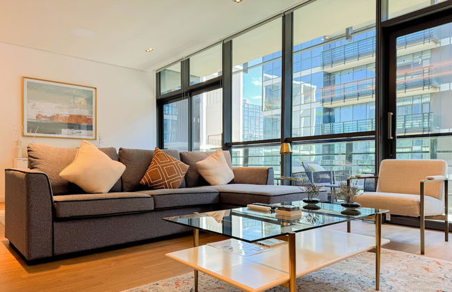 Aya - Sophisticated 1BR Apartment in CityWalk with Views - Photo 21