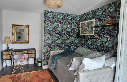 3 bedroom Casa Azul in Historic Northwood Hills - Foto 28