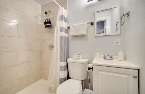 Near Light Rail, 5 Mi to Lumen Field Seattle Base - Foto 20