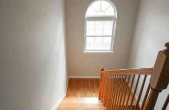 Newark Liberty Brick House - Private Bedroom 1 - Foto 18