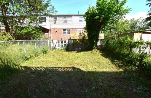 Tuscany 2900 - Classic Italian Style 3BR w Parking near Airport - Foto 32