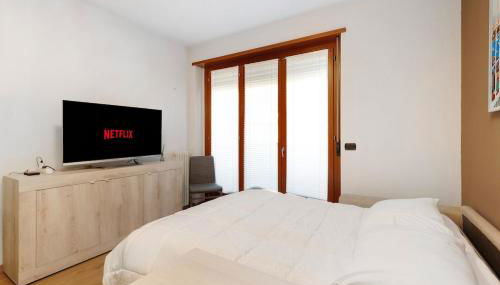 Modern Retreat with AC & Fast Wi-Fi - Photo 2