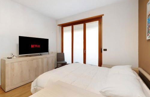 Modern Retreat with AC & Fast Wi-Fi - Photo 2