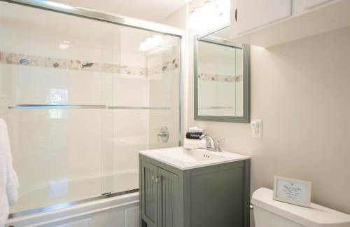 Pristine Multi-Family Home w Barn Game Room - Foto 36