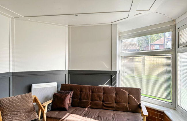 Beautiful Detached Villa - Jacuzzi Bath - Parking - Foto 21