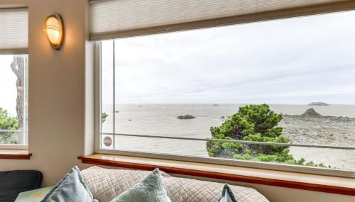 Crescent City Getaway with Panoramic Ocean Views! - Foto 5