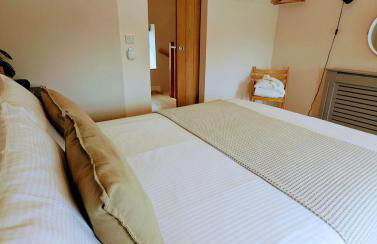 Relaxing Coastal Retreat for 2 Hot Tub Log Fire - Foto 9