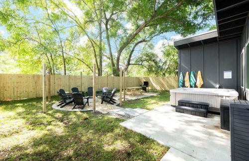 New-Dog Friendly,Hot Tub, Fire-pit, 1 mile to DTWN - Foto 54