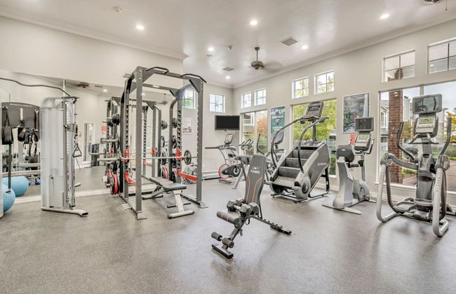 Ground Floor King Beds Pool Gym - Near Hill AFB - Foto 27