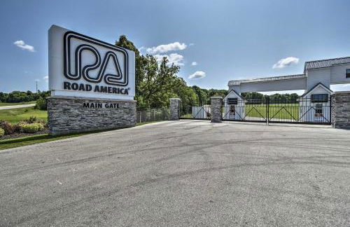 Elkhart Lake Townhome, Mins to Road America! - Foto 25