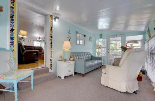 Paddle on the River! Waterfront Retreat in Stuart - Photo 4