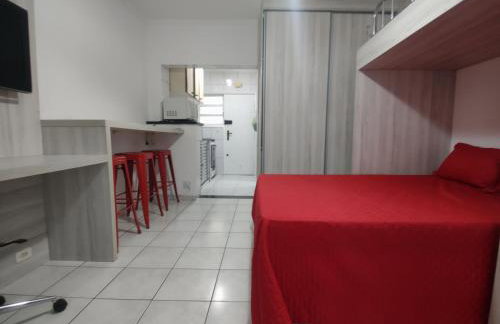 Studio completo frente à Praia do Gonzaga ( Pé na Areia ) - Foto 10