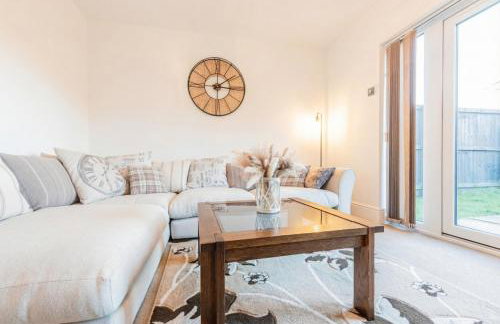 Family-Friendly 4-Bedroom House in Moston with Parking and Garden - Foto 4