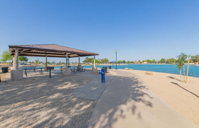 Spacious Oasis Spring Training Pool Tennis - Photo 36