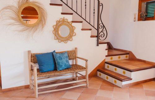 Villa renovada vista al mar y piscina climatizada - Foto 12