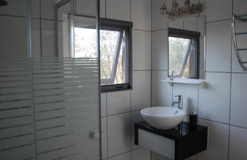 Bubulcus and Bolotas - Off Grid Nature Holiday Home - Foto 7