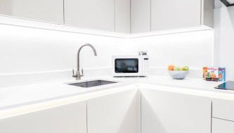 The Desborough Residence - Bright 1BR with Sofa Bed, Modern Lounge & Free Secure Underground Parking - Foto 4