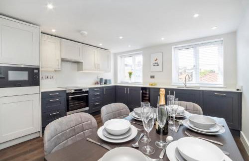 The Old Hotel - Photo 20