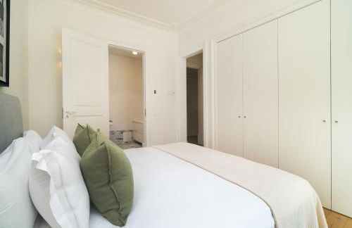 WHome Timeless Design Meets Central Convenience - Photo 7