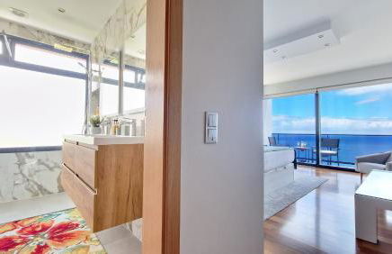 Azure Serenity Villa by LovelyStay - Foto 19