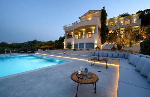 Aeras Luxury Villa - Foto 1