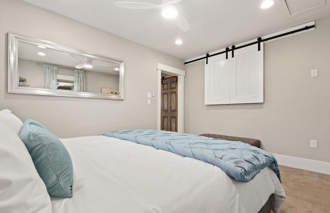 CSU Hideaway King Bd, Backyard Oasis, EV Charger - Foto 4