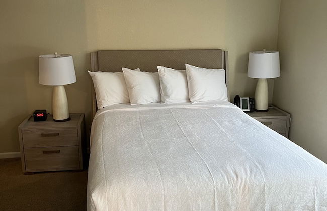 Washburn Hotel Suites - Photo 5