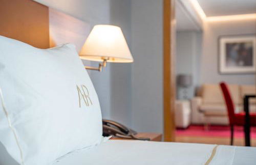 Aparto-Hotel Rosales - Photo 21