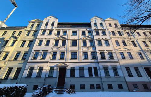 Chemnitz Saxonia HomeDeLuxe Hochwertige 50qm 2-Zimmer-Ferienwohnung mit privaten Kfz Parkplatz Stellplatz mit MWSt-Rechnung mit XXL Hülsta Bett & Etagenbett mit InternetFlatrate - Ideal für Familien, Paare, Kulturinteressierte & Geschäftsreisende! - Foto 48