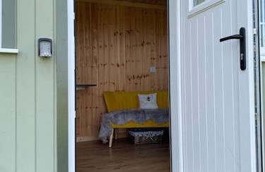 Beautiful 1 Bed Shepherd Hut in Warwickshire - Foto 2