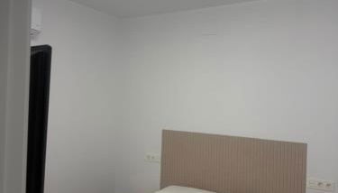 Apartamento a 10 min caminando de la Estación de bus y tren María Zambrano - Foto 2