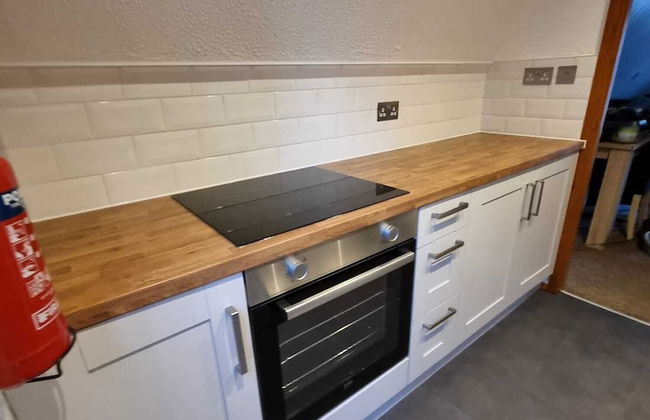 Chalet-sleeps6-parking-garden-pool - Foto 8