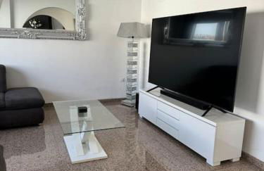 Large Villa in Maspalomas with Huge Private Pool, Jacuzzi & Gym - Foto 39