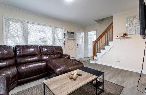 Entire 3bdr home w/parking, backyard, FirePit, BBQ - Foto 14