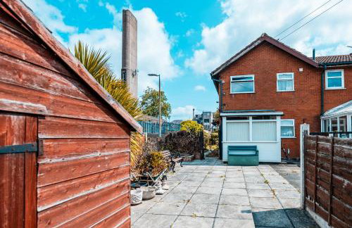 Family & Group Stay in Manchester - Free Parking - Foto 3