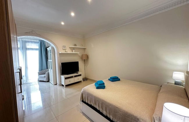 Rooms Gran Via - Photo 11