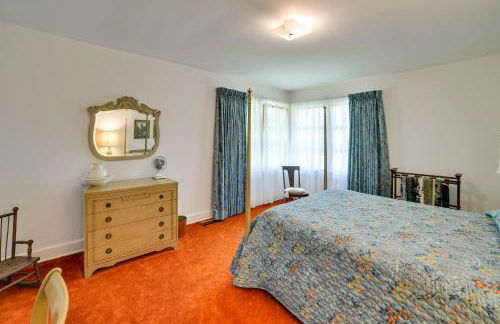 Fifties Beaufort Home with Patio, On Newport River! - Foto 15