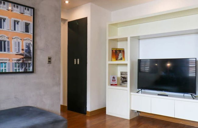 w Picturesque 2BR at Malecon - Photo 3