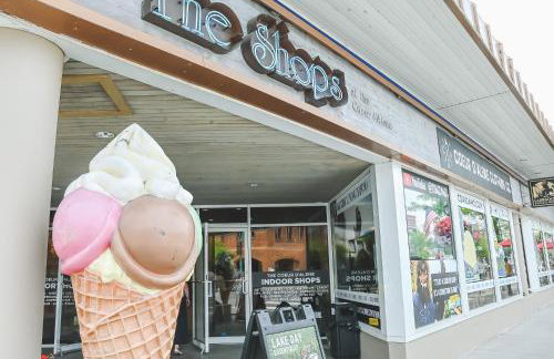 Modern, Quiet and Charming Downtown Apartment - Foto 26