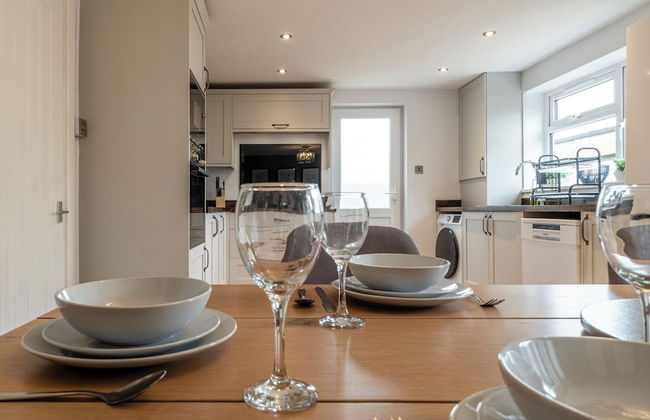 Bright&Spacious 3BD in Centre of Bourton - Photo 69